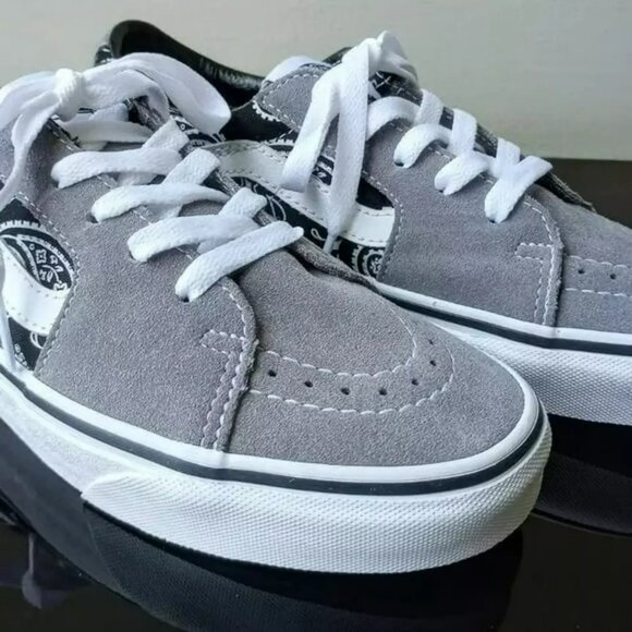 Vans Women's Sk8-Low Suede/Canvas Sneaker in Wonderful Paisley Gray/True White - Picture 4 of 12